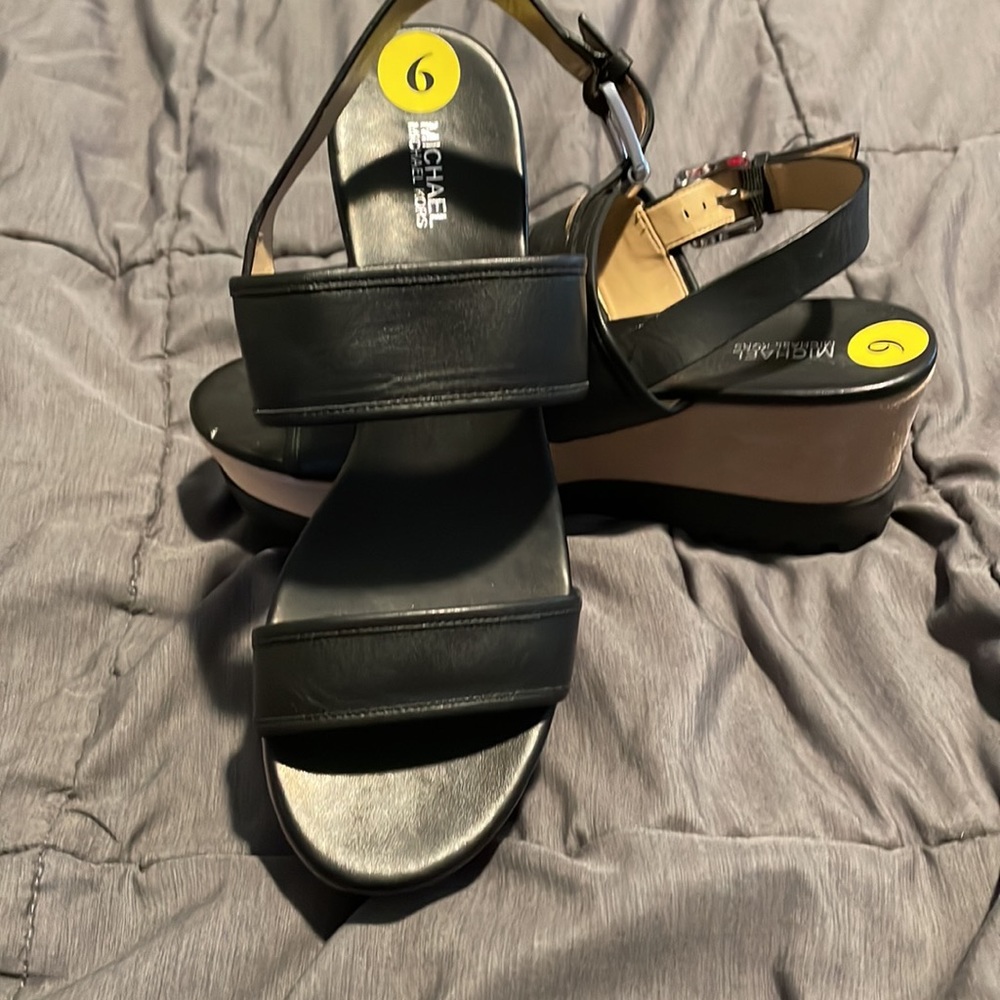 Michael Kors wedges size 9